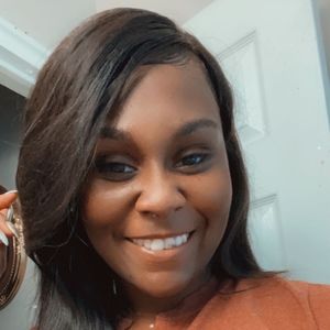 Meet your Posher, Anitra